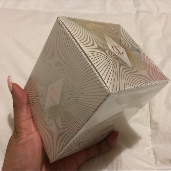 Charlotte Tilbury Scent of a Dream - Picture 2 of 5